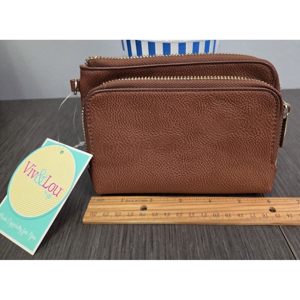 Viv & Lou Wallet Brown‎ Card Holder Wristlet Zipper Pouch Purse Wallet NWT